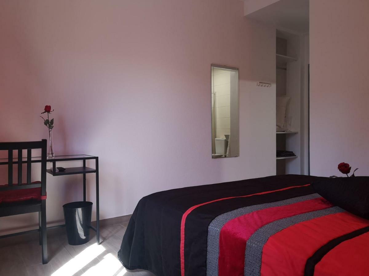 Sensations Guesthouse Lagos Exterior photo